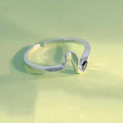 Anillo Ondas en S Ajustable