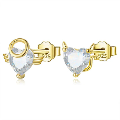 Aretes Corazón Asimétricos con Zirconias