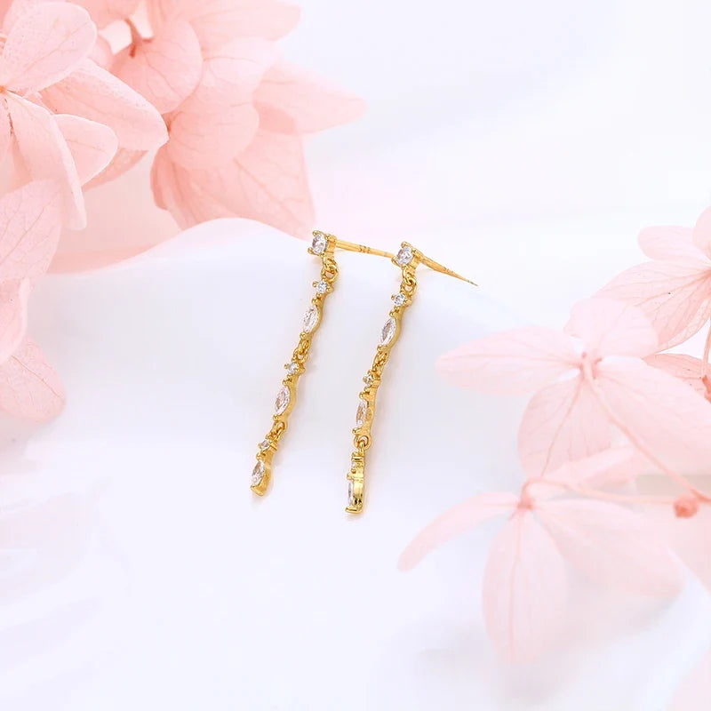 Aretes Largos de Cadena con Zirconias