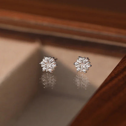 Aretes Copo de Nieve de Lujo