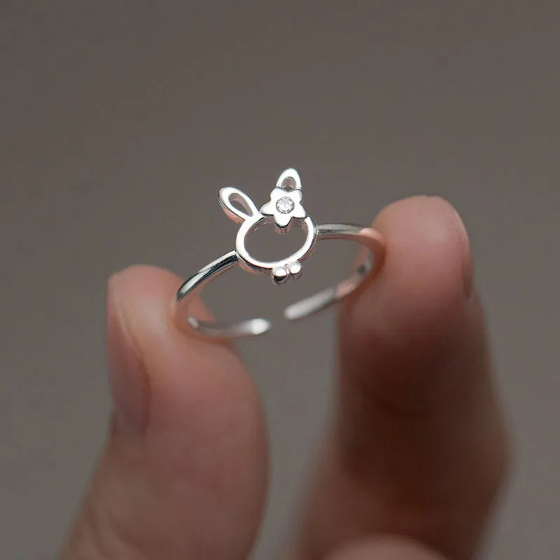 Anillo Conejito Calado con Zirconias