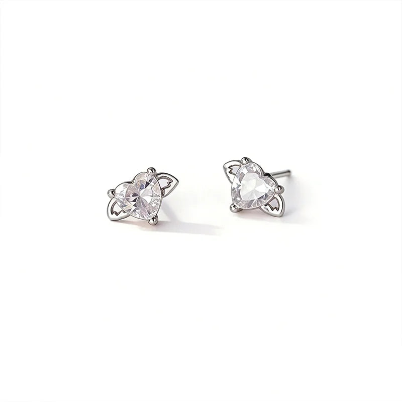 Aretes Corazón con Alas y Zirconias