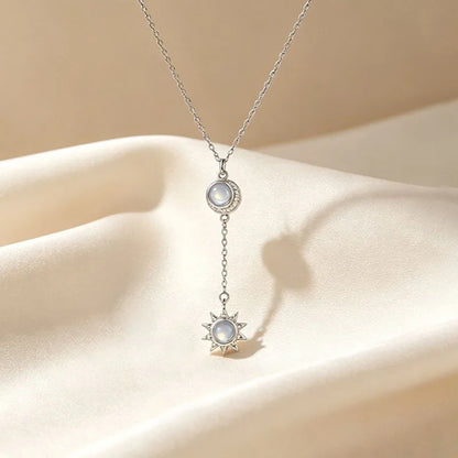 Collar Sol, Luna y Estrella con Piedra Luna