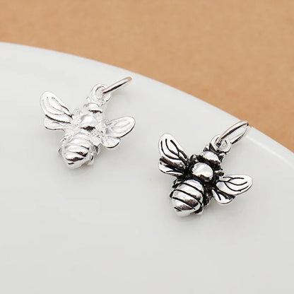 Dije Abeja Blanca o Plateada