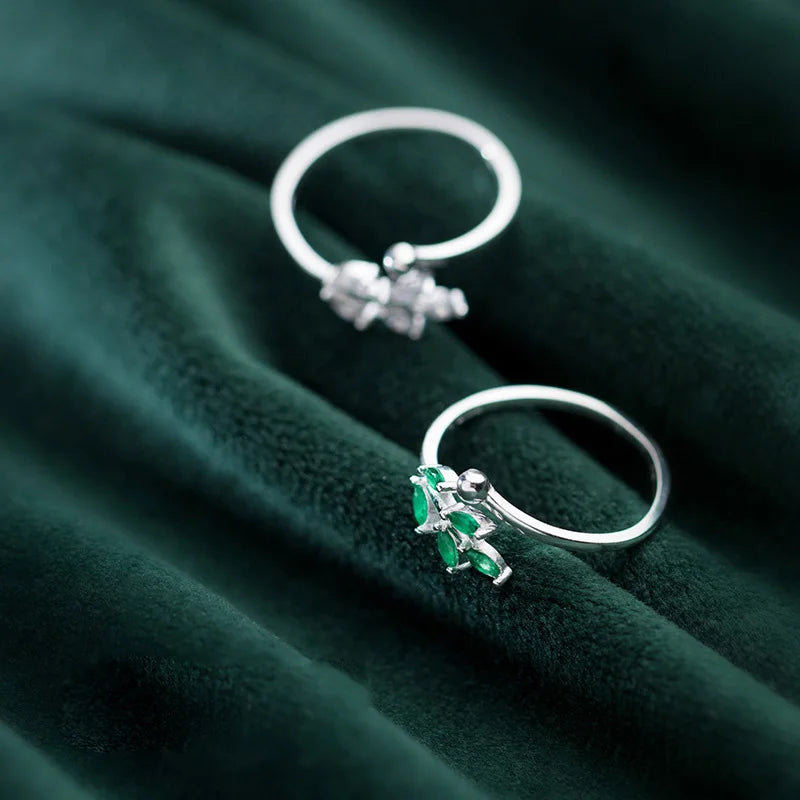 Anillo Coctel Hojas en Blanco o Verde