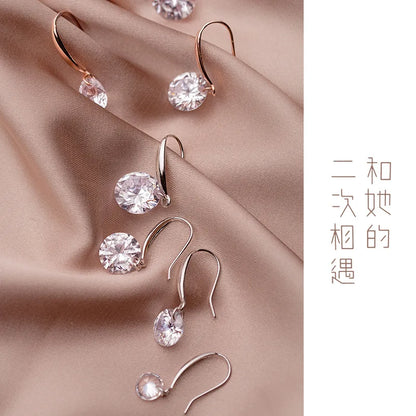 Aretes Colgantes con Zirconia
