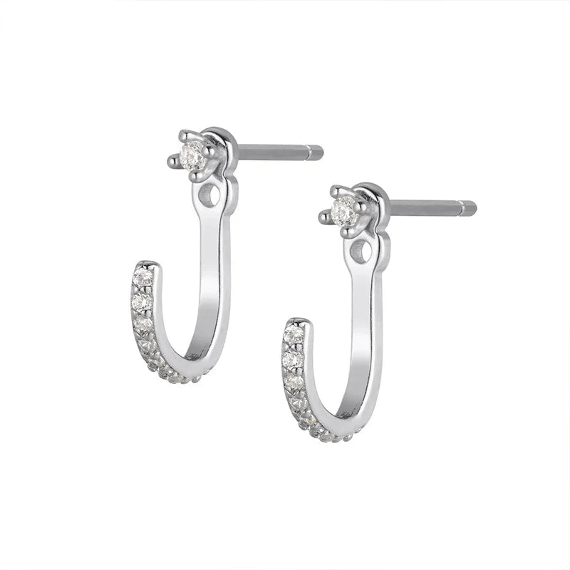 Aretes en Forma de J con Zirconias