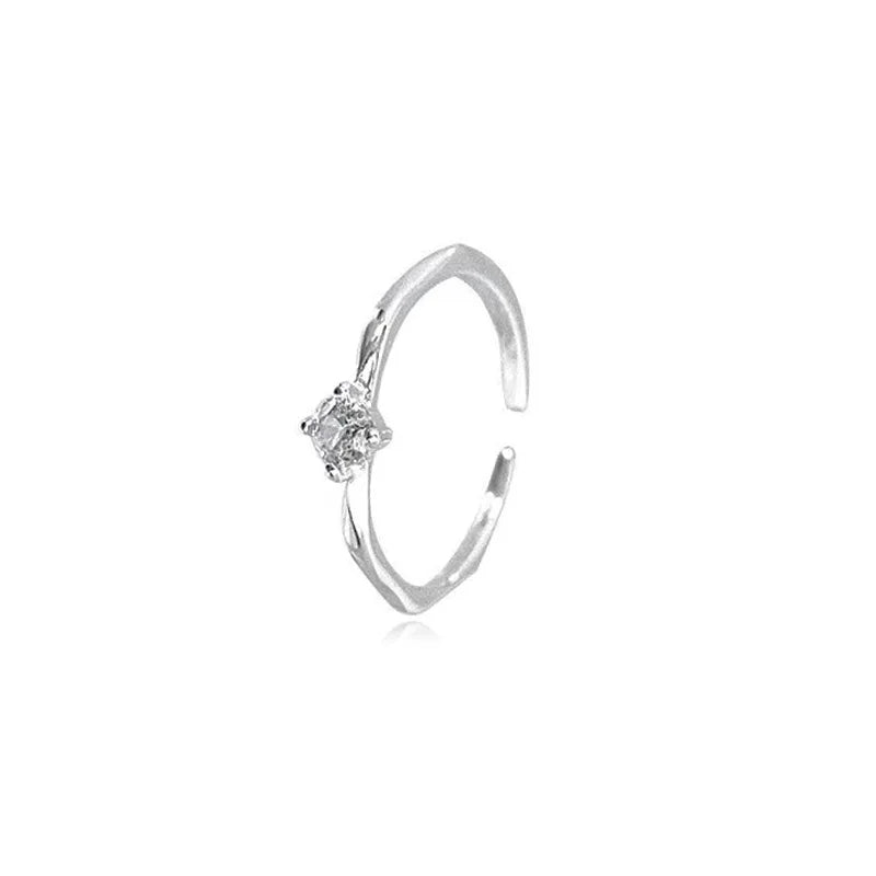Anillo Abierto con Zirconias en Dos Modelos
