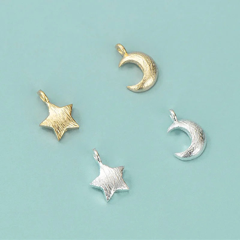 Dije Minimalista Luna o Estrella