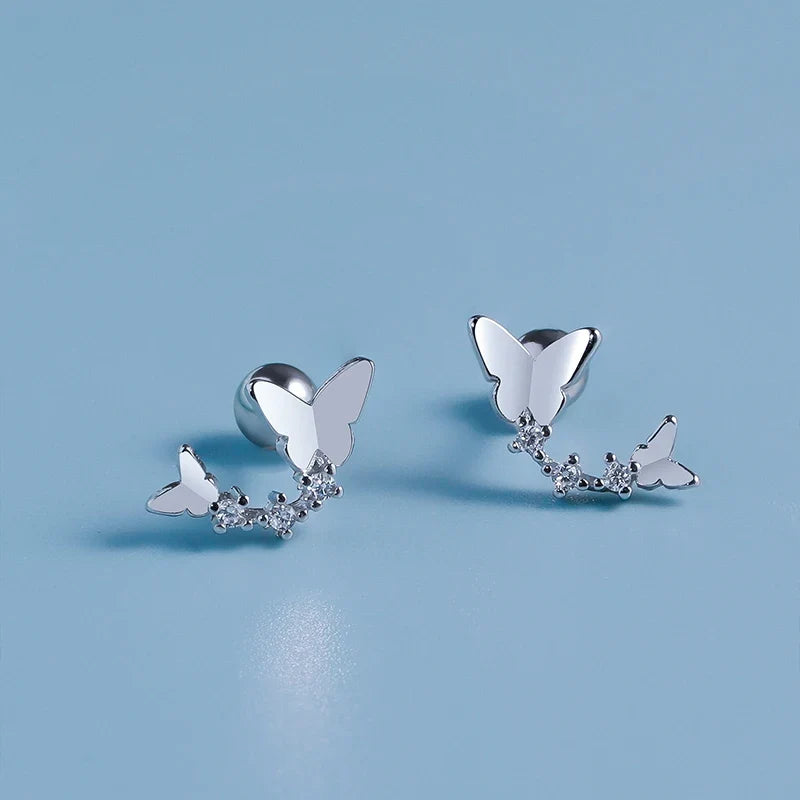 Aretes Mariposa con Zirconias en Cuatro Estilos