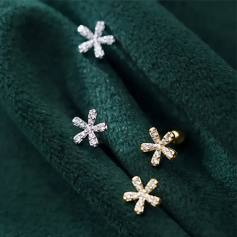 Aretes Florecita Brillante con Cierre de Rosca