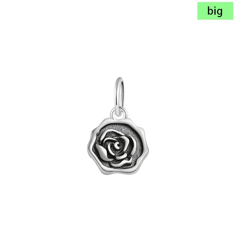 Dije Rosa Romántica