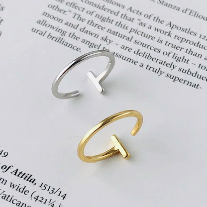 Anillo Abierto Líneas Geométricas con Zirconias
