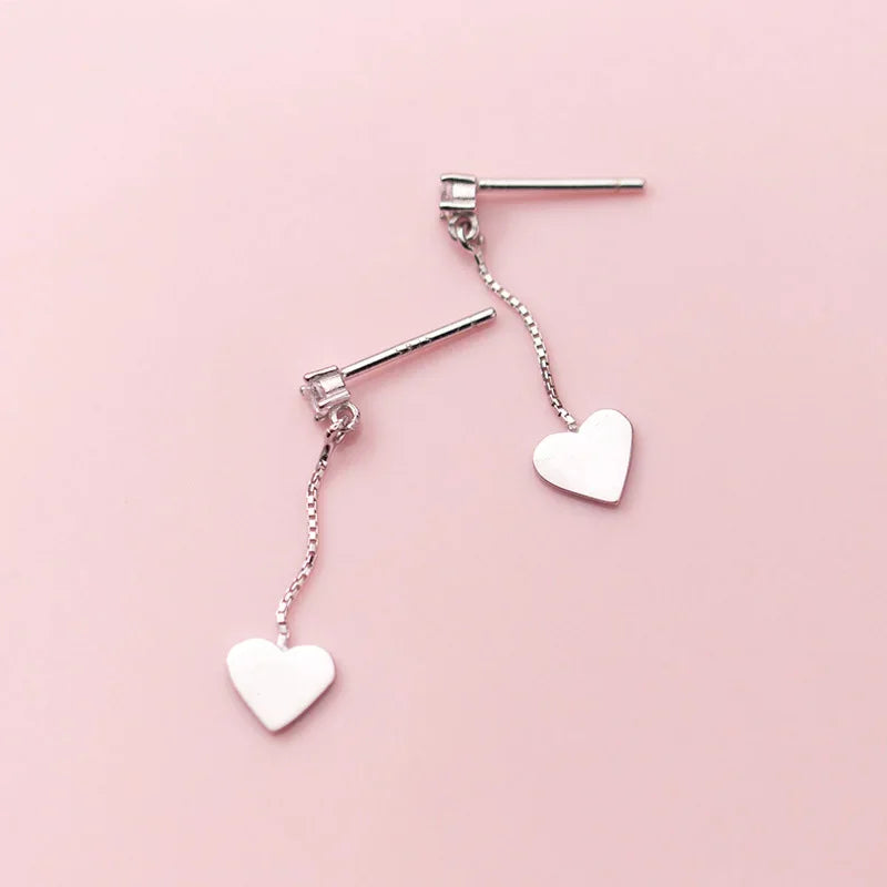 Aretes Corazón con Borla de Zirconias Blancas