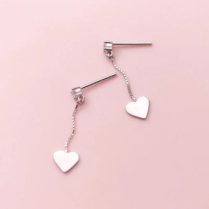 Aretes Corazón con Borla de Zirconias Blancas