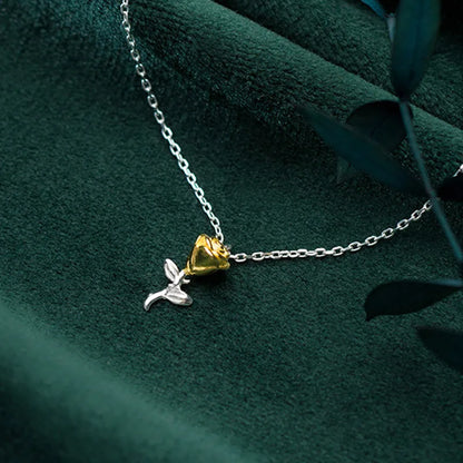 Collar Flor de Rosa Elegante