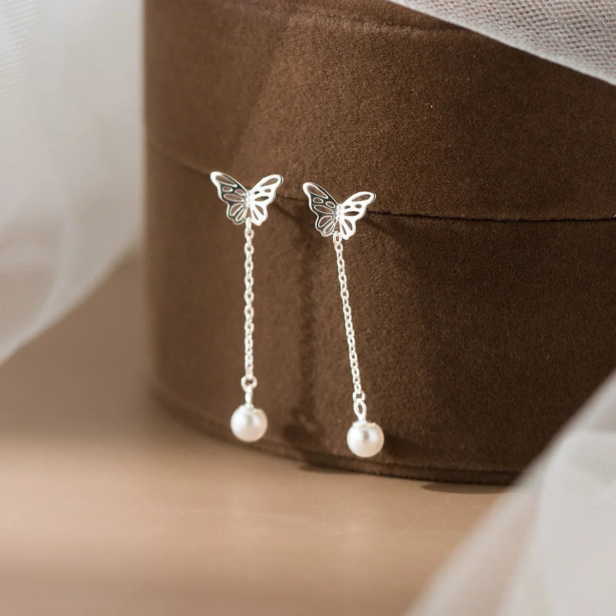 Aretes Mariposa con Perlas