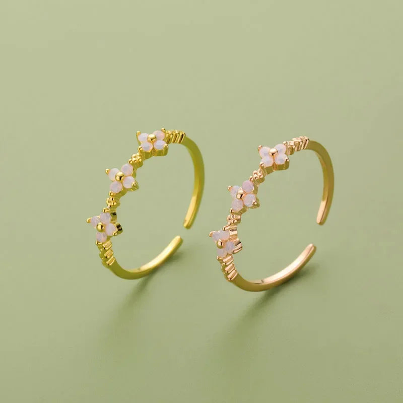 Anillo de Cóctel Flores con Zirconias