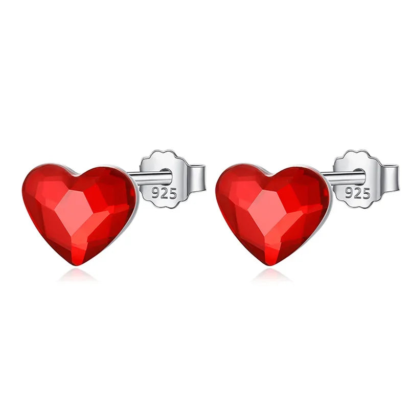 Aretes Corazón con Zirconia Roja