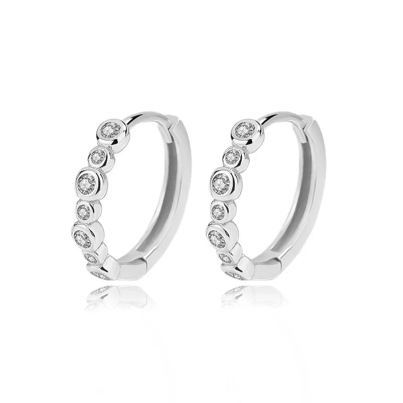 Arracadas con Dije Redondo de Zirconia