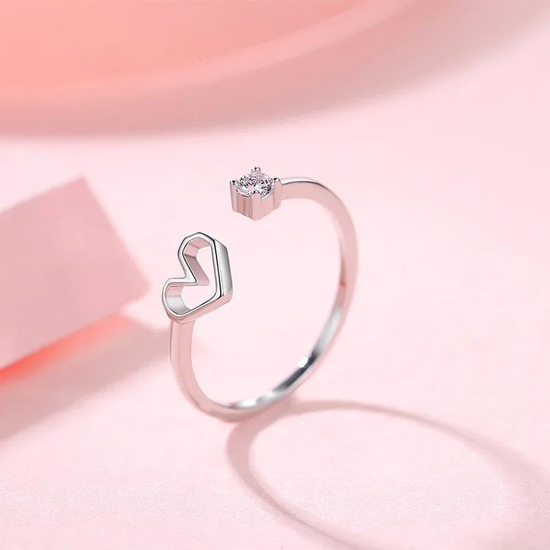 Anillo Abierto Corazón con Zirconia
