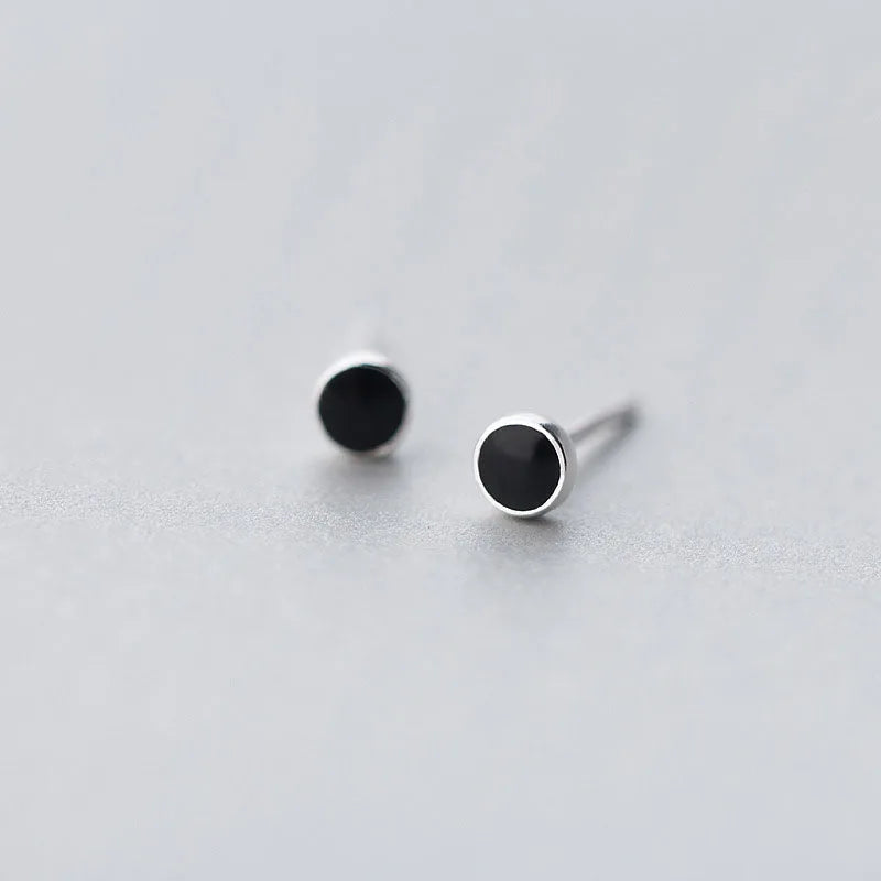 Aretes Redondos Negros