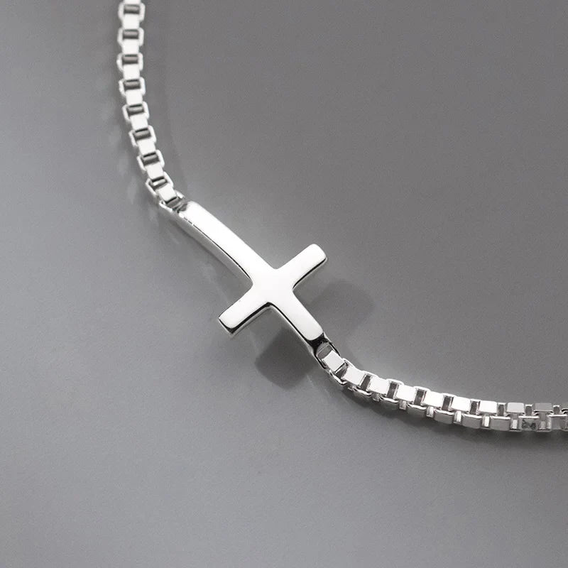 Pulsera Cruz Elegante
