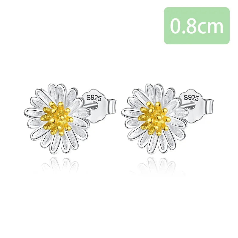 Aretes Margarita en Dos Tamaños