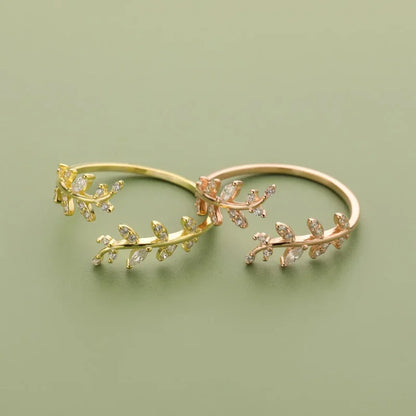 Anillo Hojas con Zirconias Ajustable