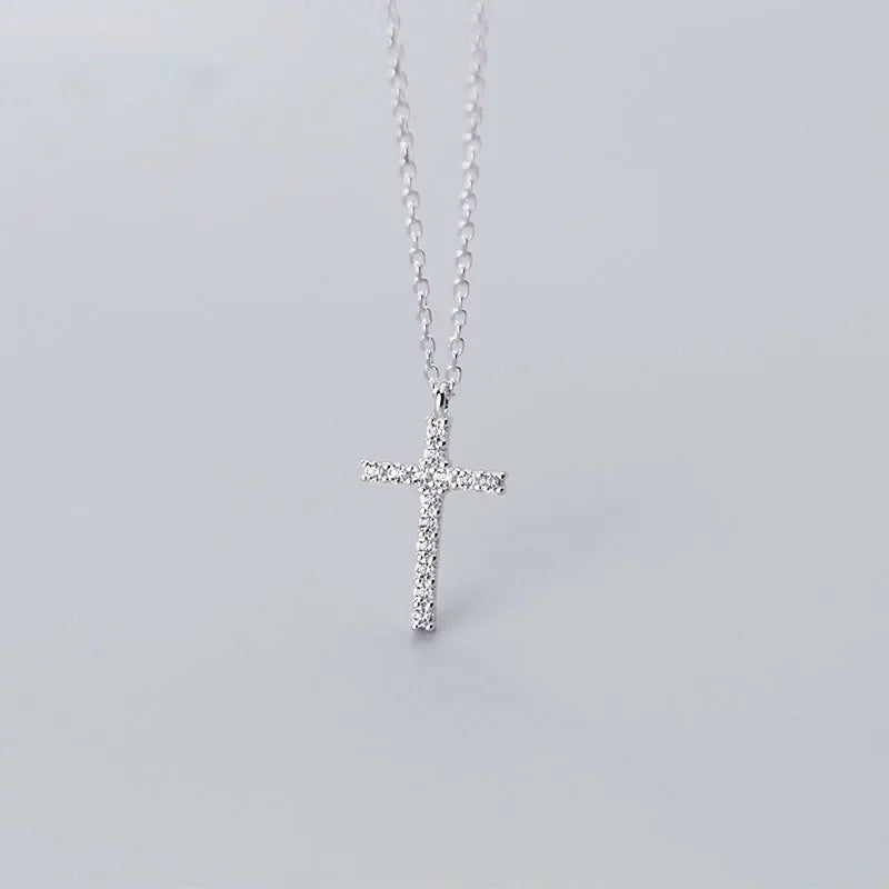Collar Cruz con Zirconias