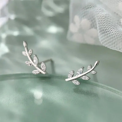 Aretes Hoja con Zirconias