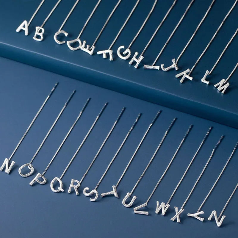Aretes Colgantes de Letra con Cadena