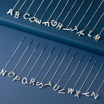 Aretes Colgantes de Letra con Cadena