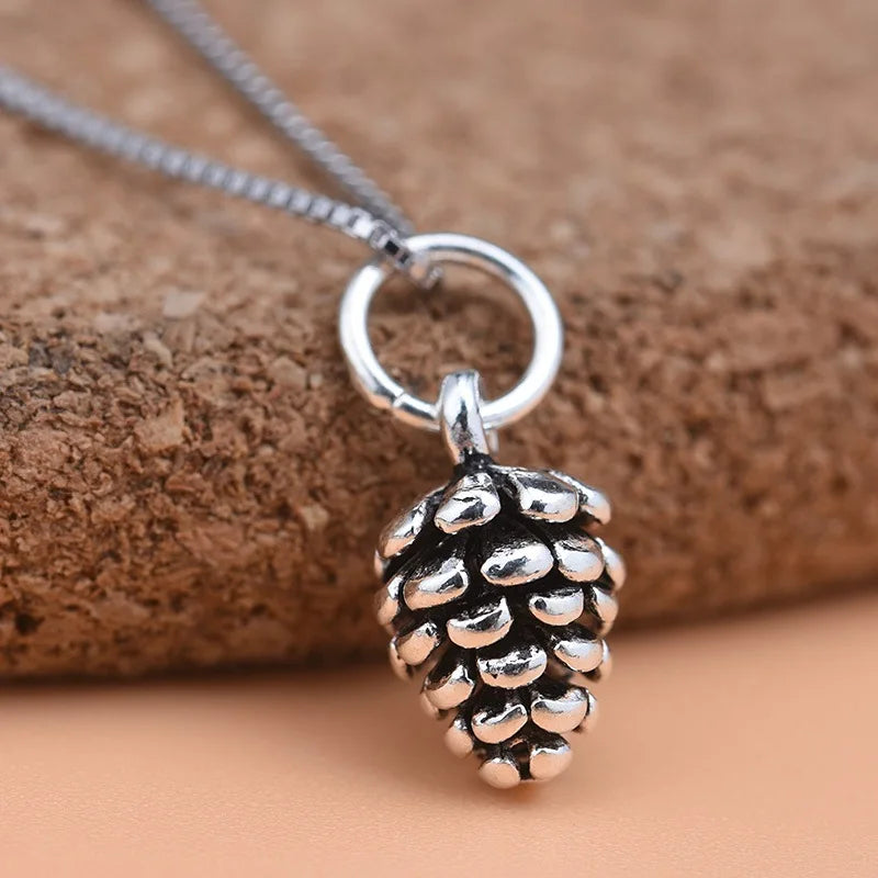 Dije Mini Piña de Pino