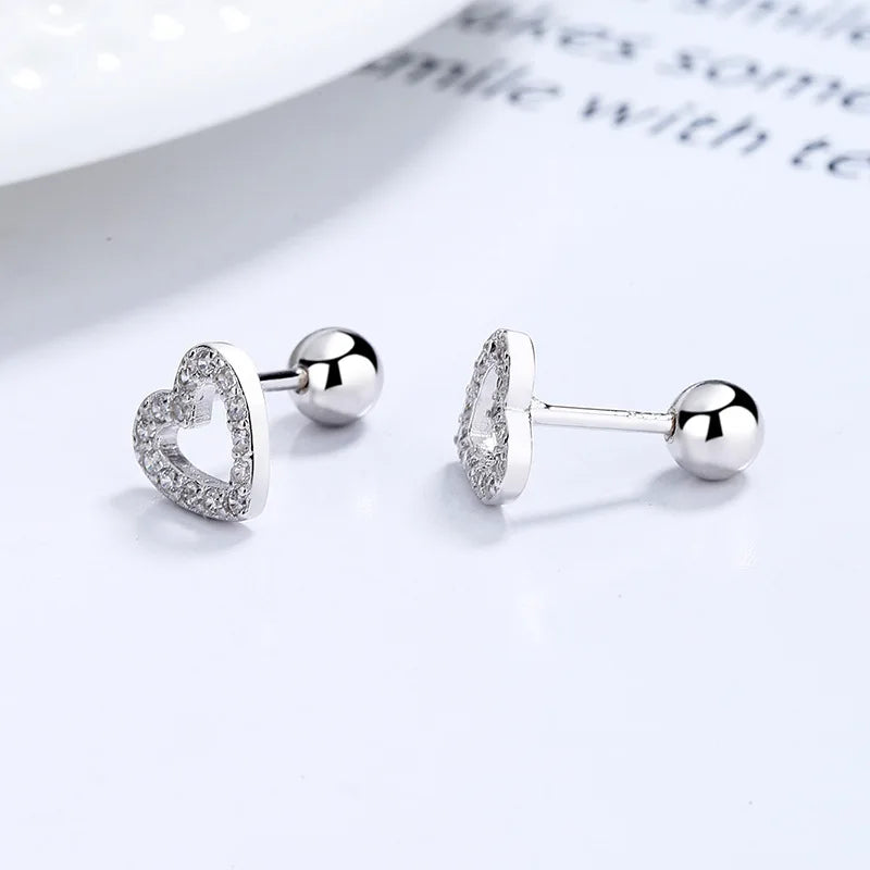 Aretes Corazón con Zirconias y Rosca