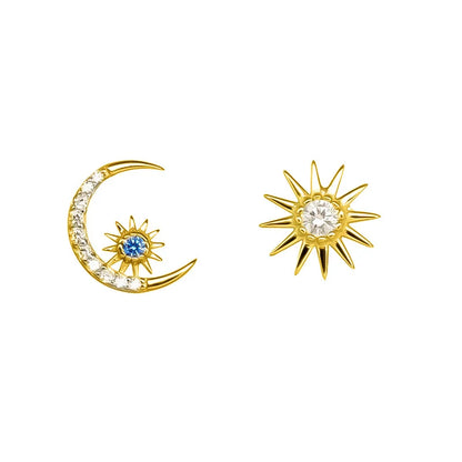 Aretes Asimétricos Luna y Estrella con Zirconias