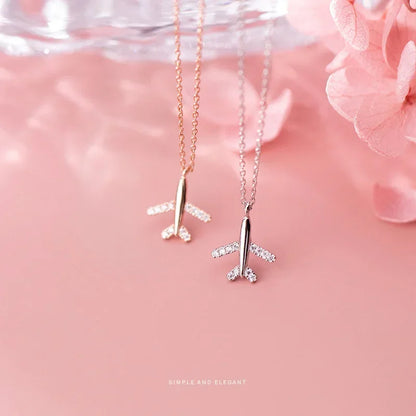 Collar Avión con Zirconia