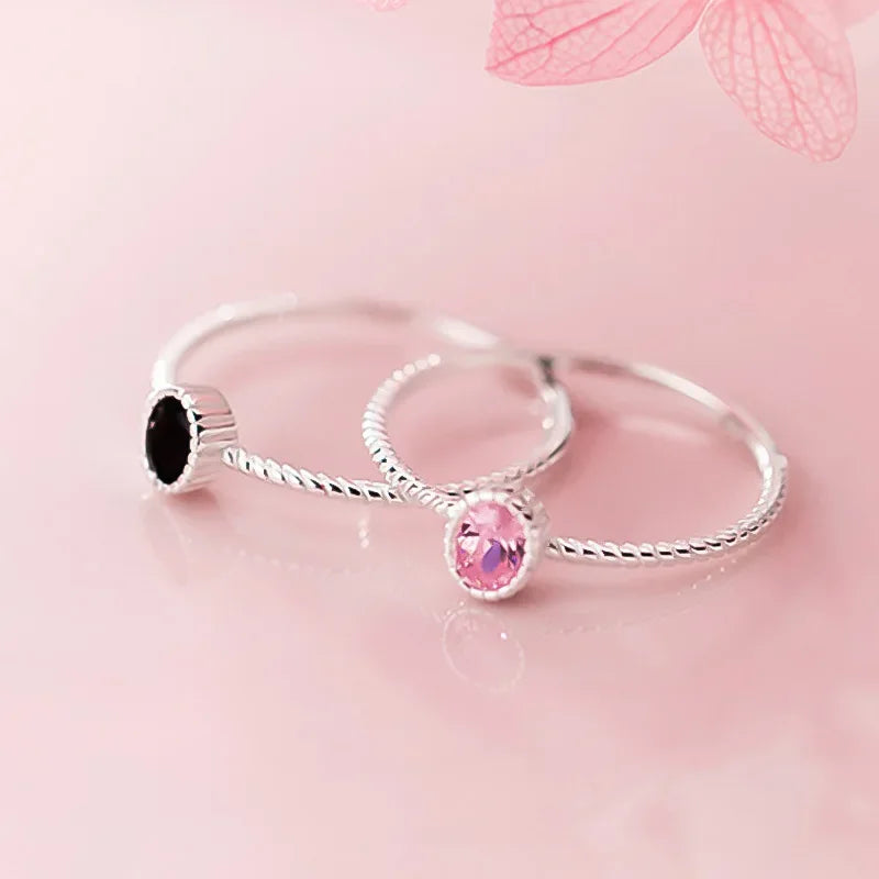 Anillo con Zirconias Negras o Rosas