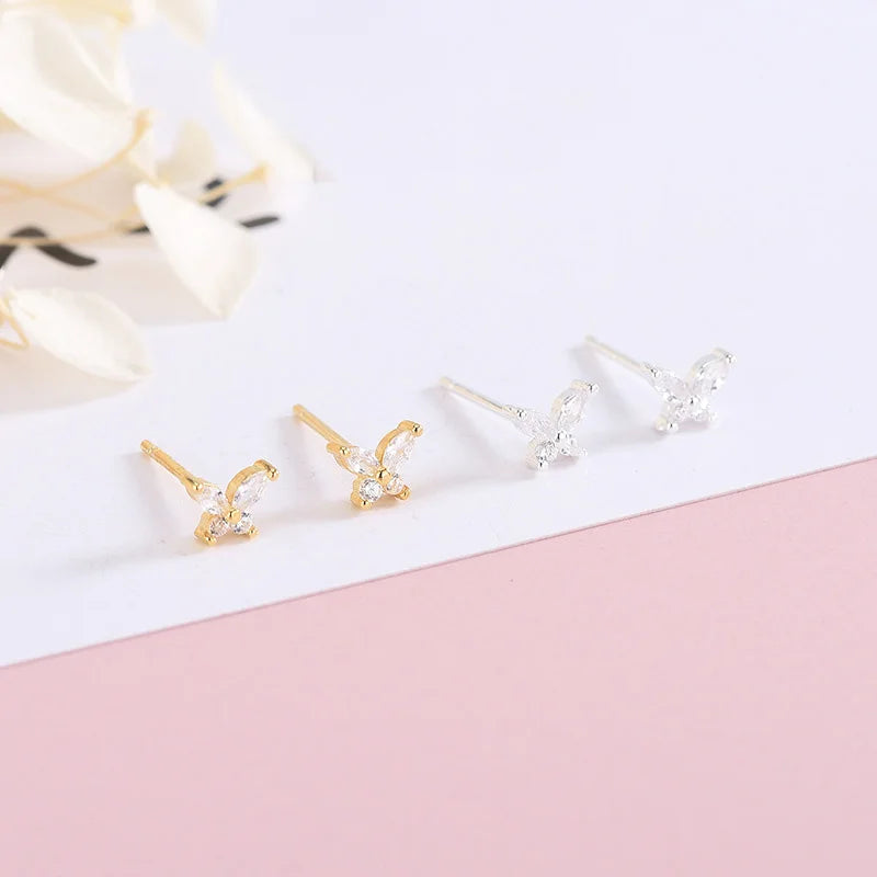 Aretes Mariposa Delicada con Zirconias
