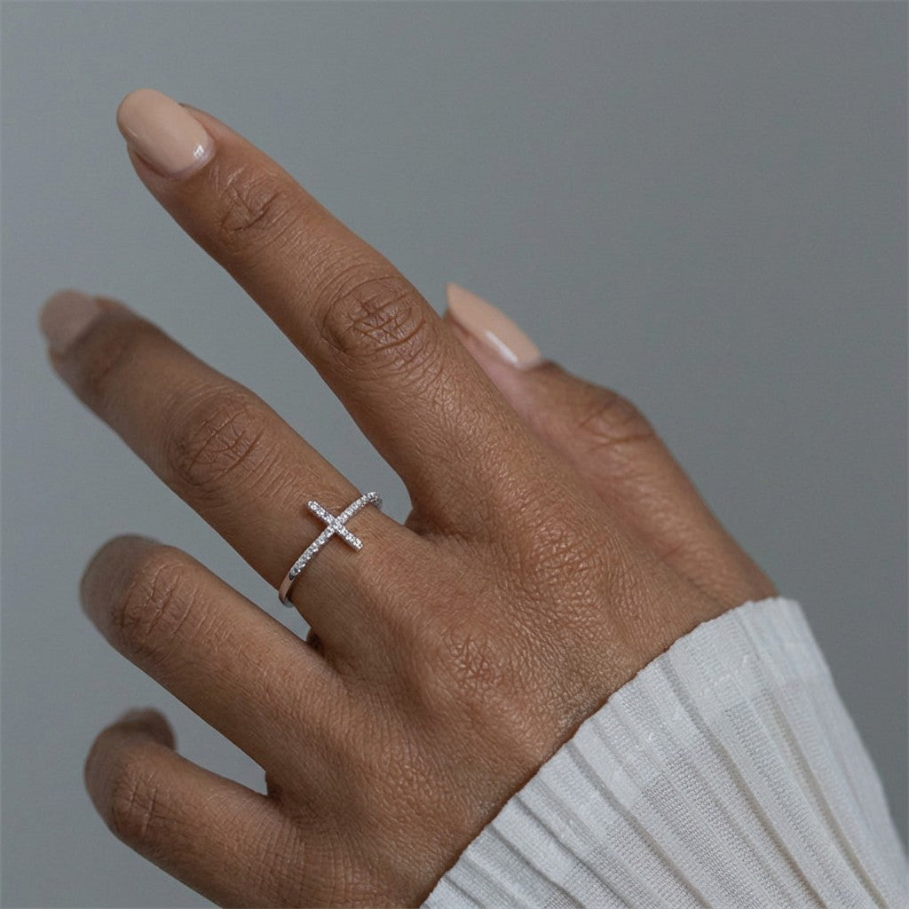 Anillo Abierto Cruz con Zirconias