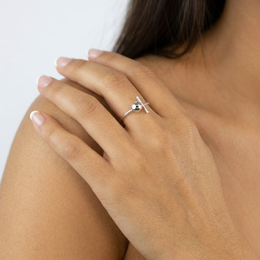 Anillo Ajustable de Bolitas y Barra