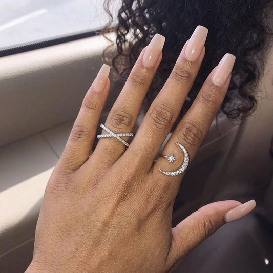 Anillo Ajustable Luna y Estrella con Zirconias