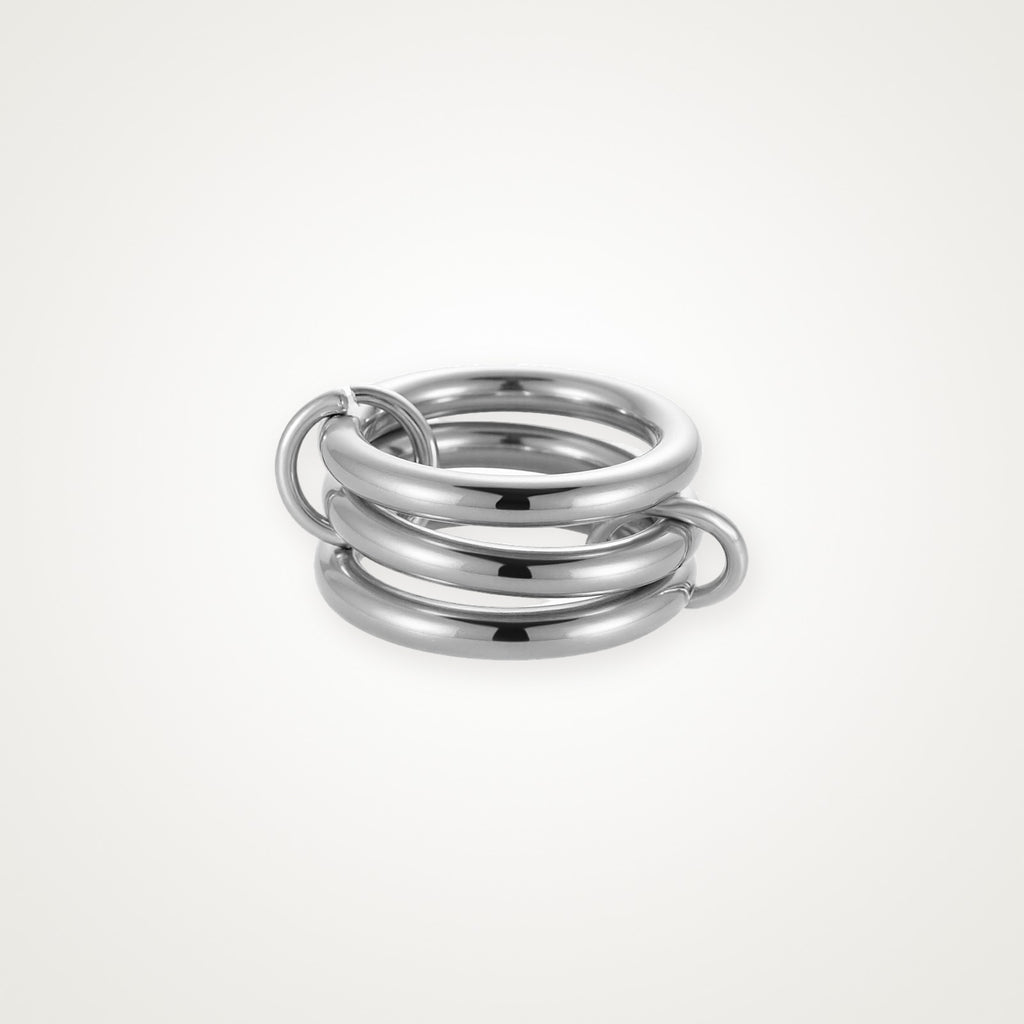 Anillo Aros entrelazados plateado