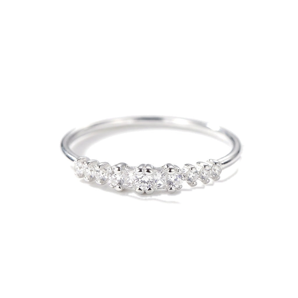 Anillo con Zirconias Blancas