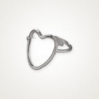 Anillo Corazón de alambre plateado