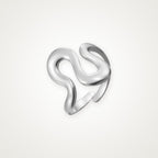 Anillo Curva escultural plateado
