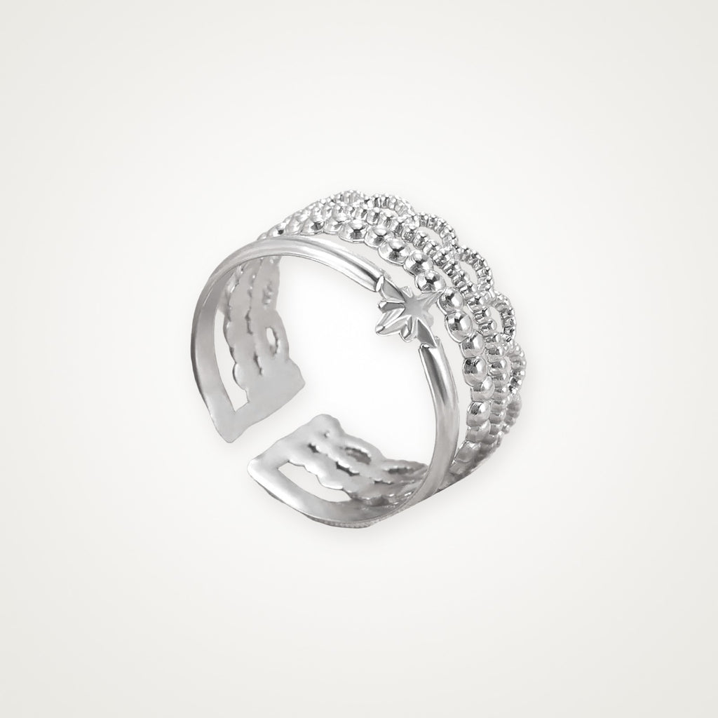 Anillo Estrella y capas plateado