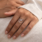 Anillo Flamenco plateado puesto
