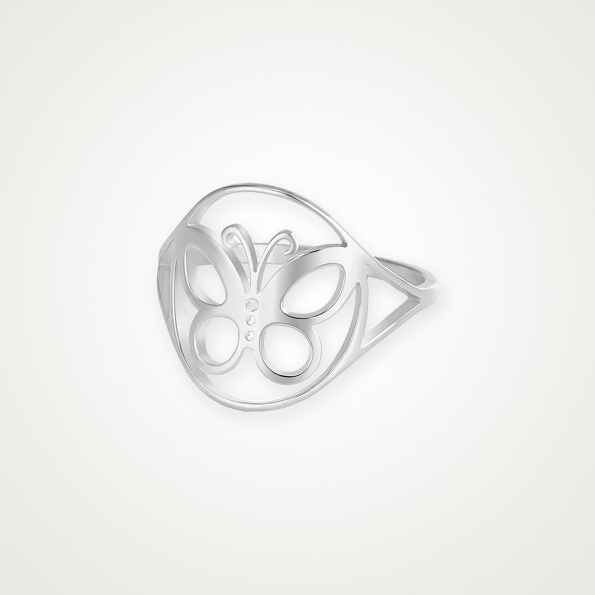 Anillo Mariposa en el círculo plateado