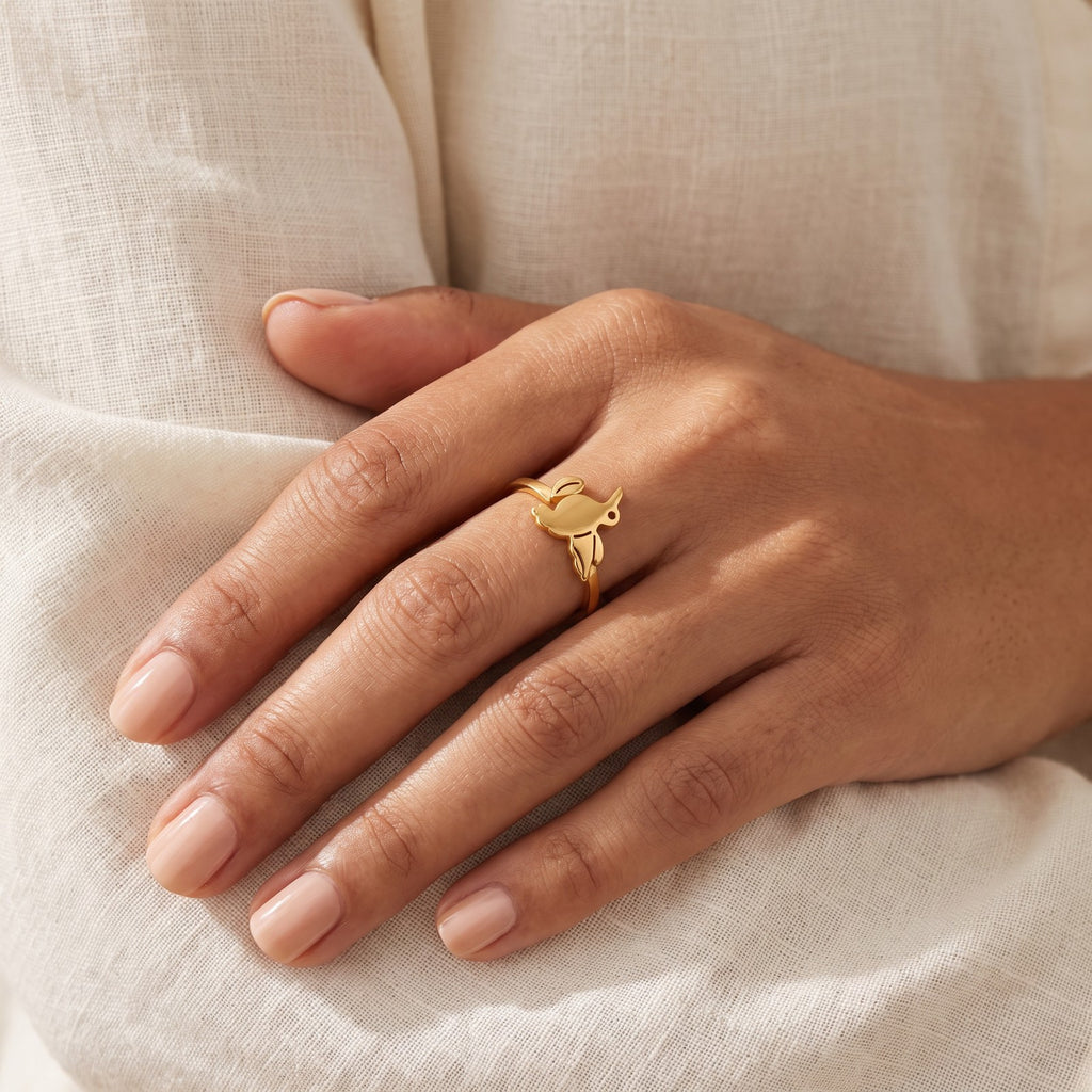 Anillo Pajarito dorado puesto
